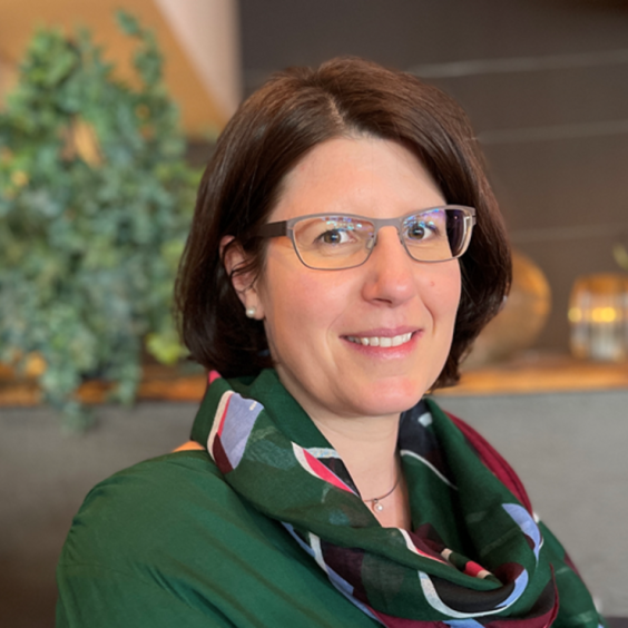 Dr. med. Alexandra Mathis